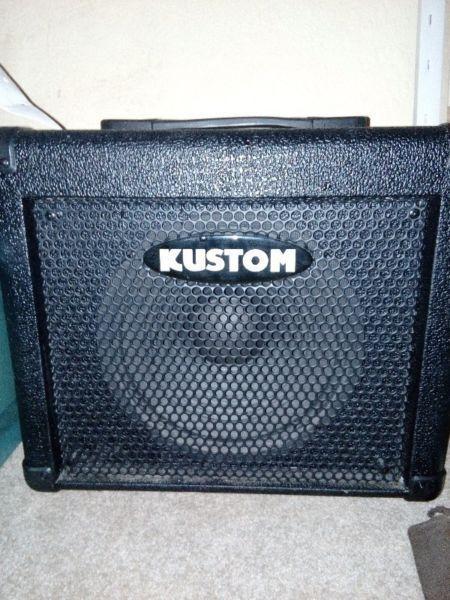 AC 240 V Kustom base guitar amp
