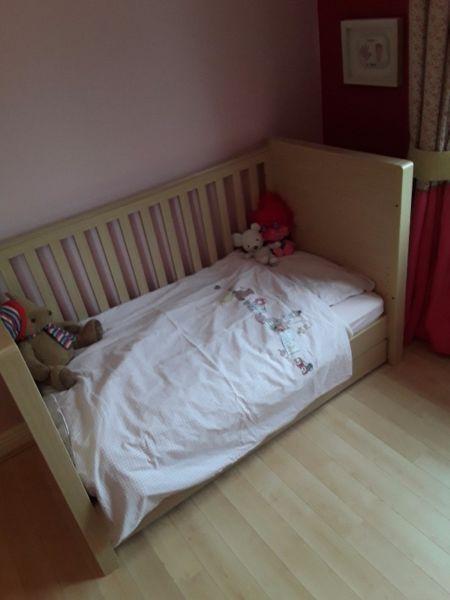 ĶUB MADERA Cot Bed x 2 for sale