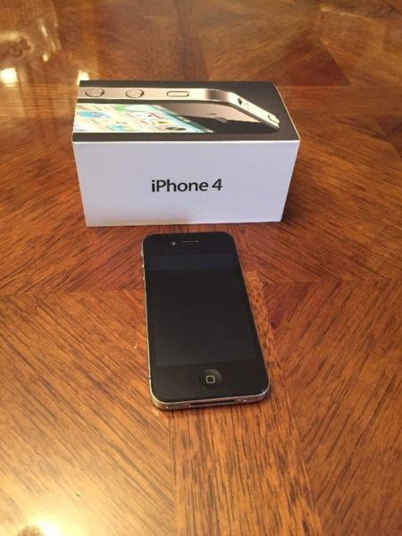 MINT BLACK IPHONE 4 WITH PACKAGING