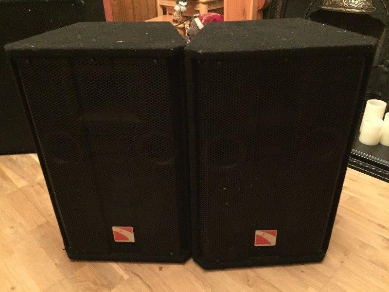 2 x Unpowered Speakers, 2 speaker stands, 1 x bass speaker, 1 x Amp
