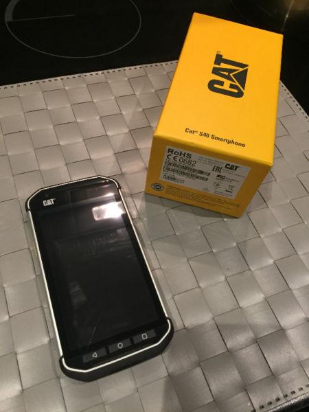CAT S40 LTE - dust, drop & waterproof smartphone