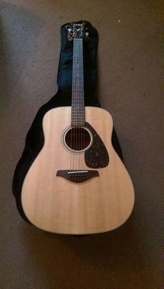 Yamaha FG700MS Acoustic Guitar