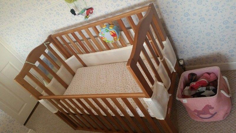 Troll 3 Position Cot, includes mattress