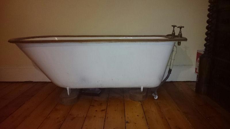 Antique metal bath - free to good home!