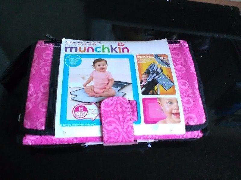 Munchkin nappy changing kit