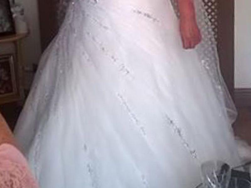 Vicky wedding dress