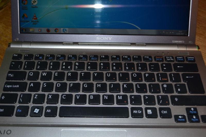 GREAT CONDITION 13'' SONY VAIO VGN-SR5