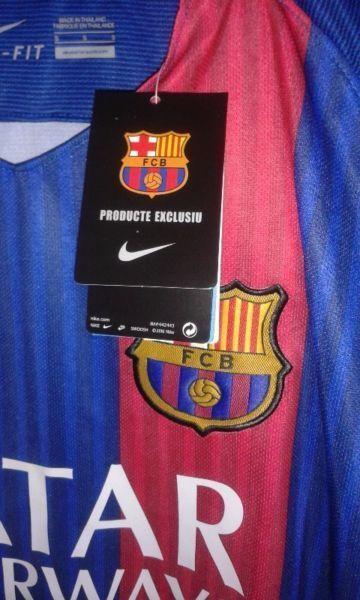 Barcelona jersey, size men S, brand new!