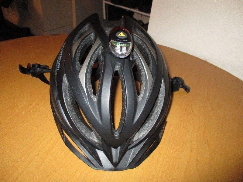 GREAT DEAL - Bikecycle Helmet Boardman with Topeak light