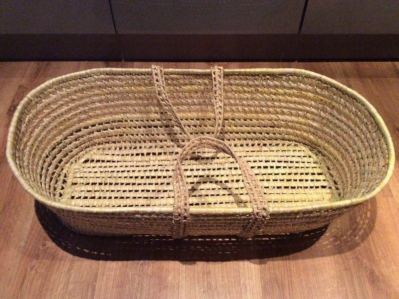 1 Moses basket and 1 stand for sale - excellent condition (in the Douglas/Turners Cross areas)