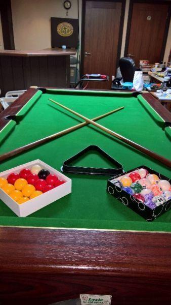 7x4 ft Pool Table