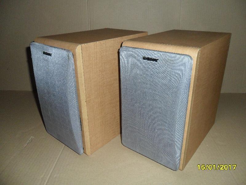 2 sony speakers