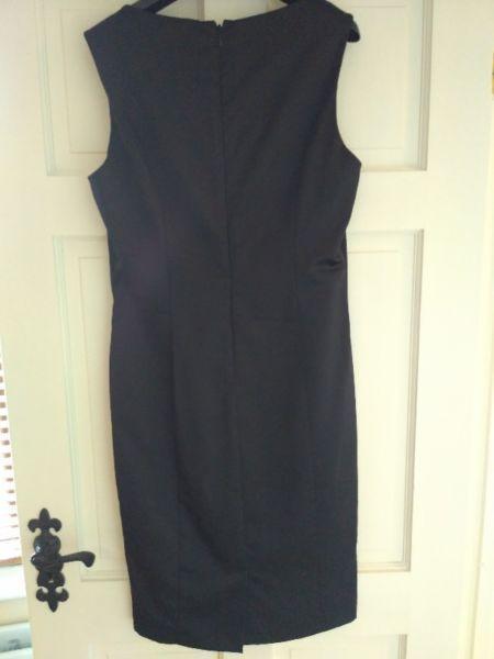 black dress size 10