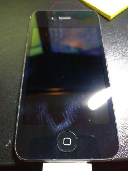 iPhone 4s - Black - Unlocked