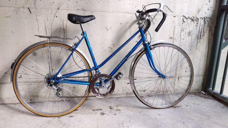 Ladies Vintage bike EUROPA , VERY SOLID, FAST, LOVELY RETRO STYLE!!!