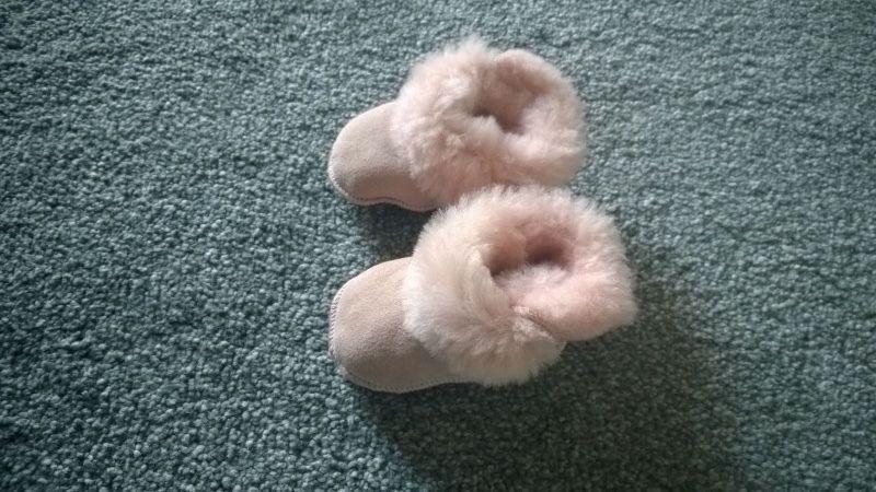 babygirl winter shoes / boots / UGG