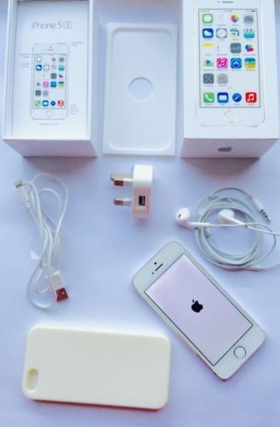 Silver/White iPHONE 5s 32GB BOXED with ALL ACCESSORIES + protective case