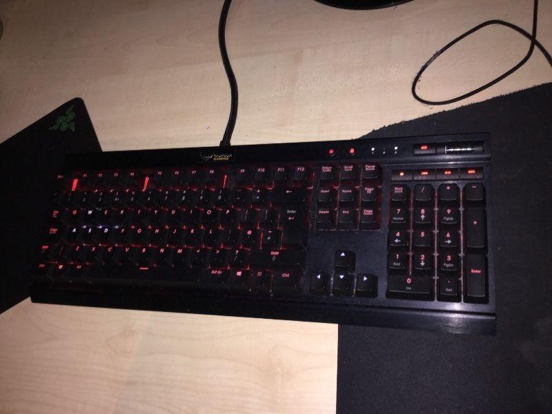 Corsair k70 rgb gaming keyboard