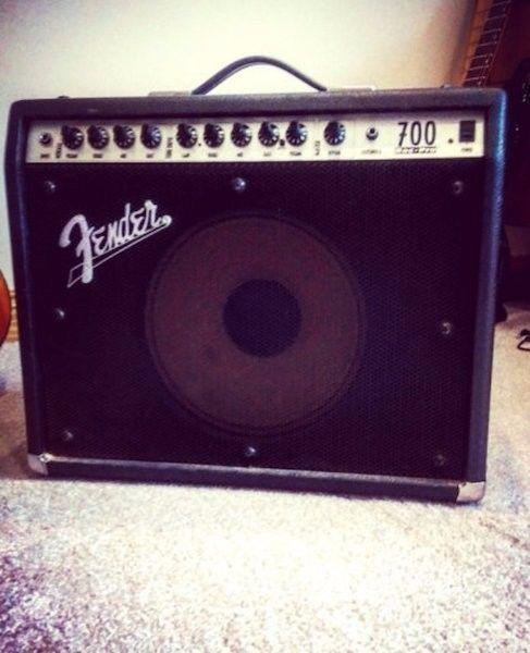 Fender Roc Pro 700 Solid State Guitar Amp 200 Watts