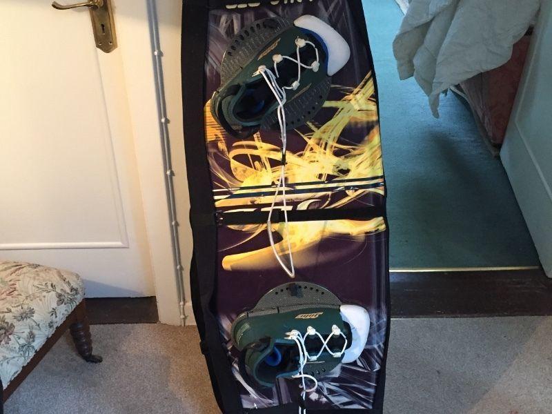 Wakeboard hybrid 140