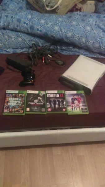 Xbox 360 (great condition)