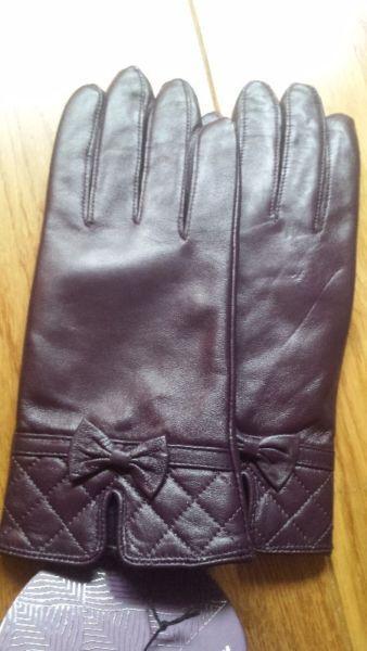 Lady's Leather Gloves (aubergine)