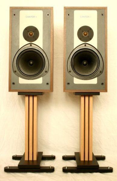 KEF Cantor 2 with speakers stands