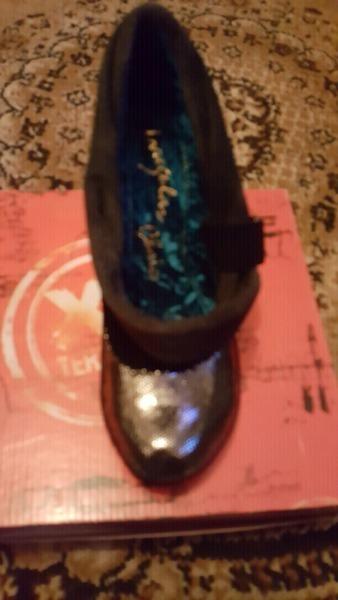 IRREGULAR CHOICE SHOES