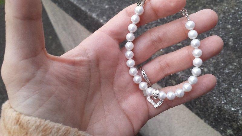 NEW Newbridge Silverware Pearl Necklace and Mother of Pearl Bracelet