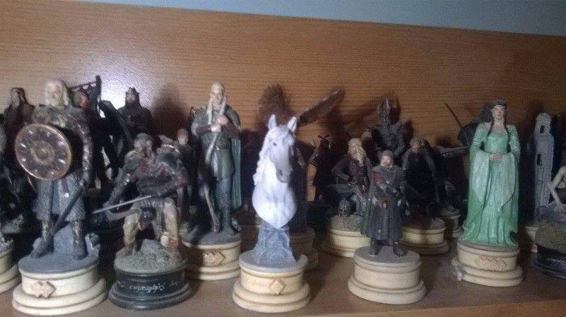 LOTR 48 Collectibles in mint condition