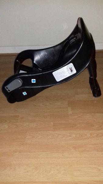 Graco Mirage Travel System with Graco Junior Belted Base EXCELLENT CONDITION
