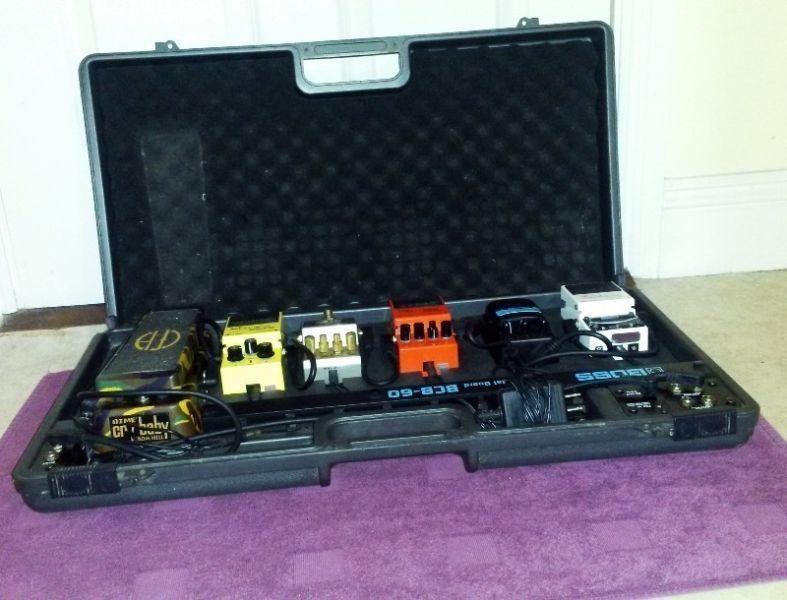 Full Pedal Board case with effects pedals - great condition