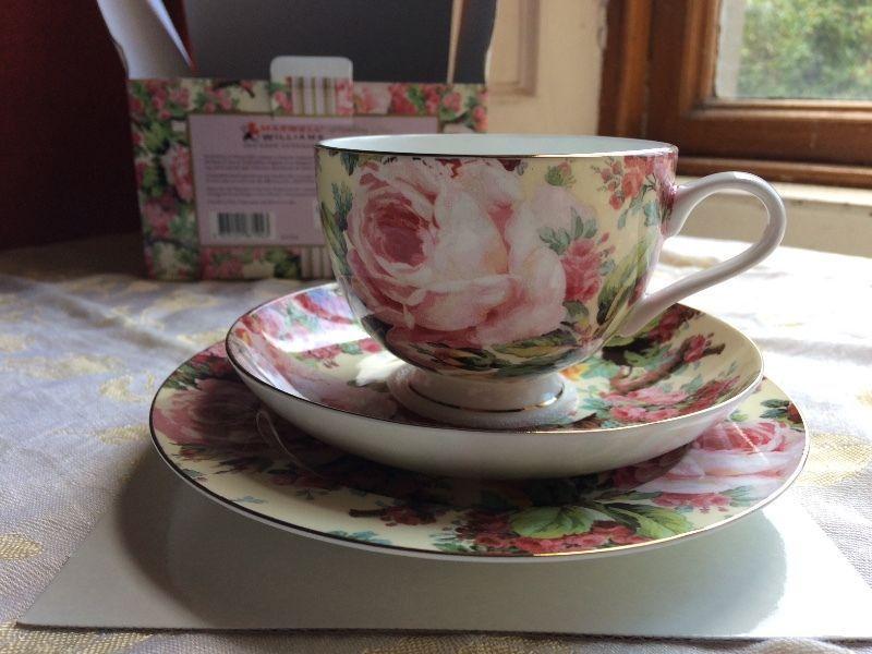 Cups, Saucers and plate sets