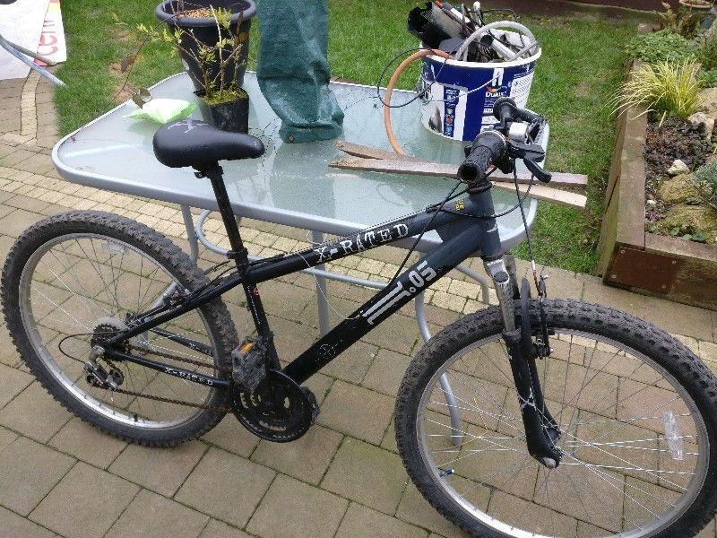 14 Inch Mountain Bike - Black / Grey