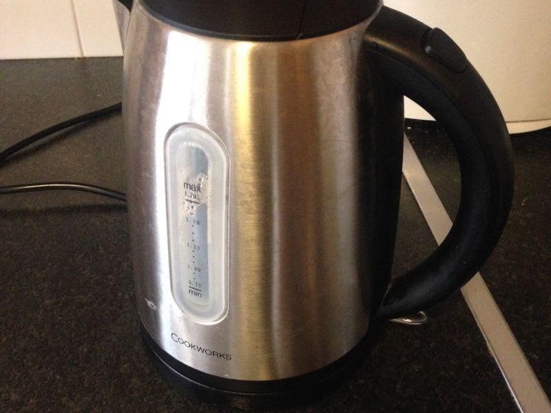 Kettle,2 months old-€15