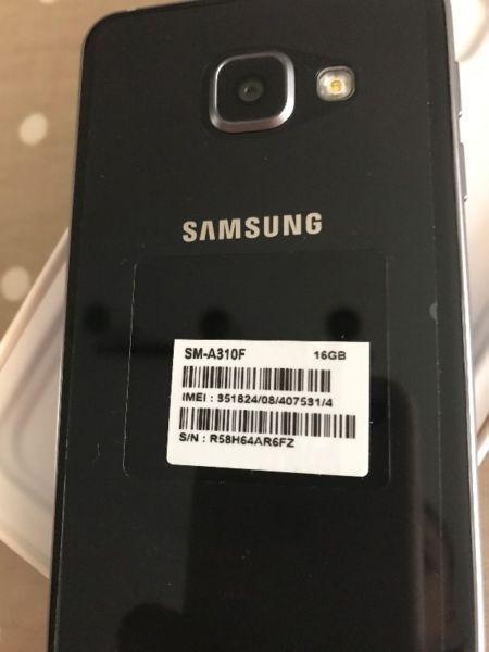 Samsung Galaxy A3 16GB - brand new - Vodafone