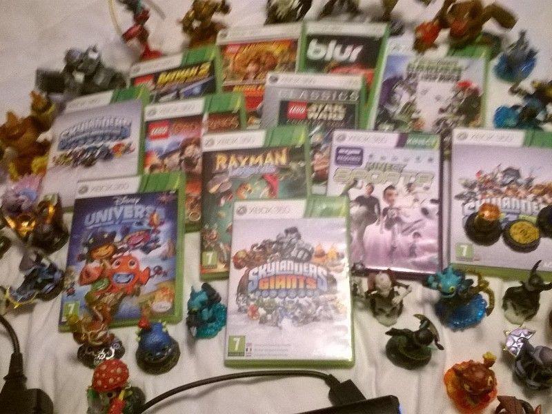 xbox 360 kinnect for sale great condition all accessories included