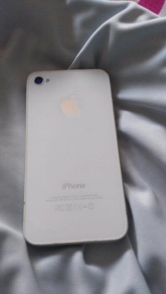 White iphone 4