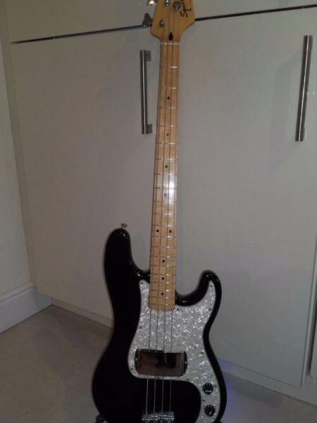SQUIER PRECISION BASS - for sale