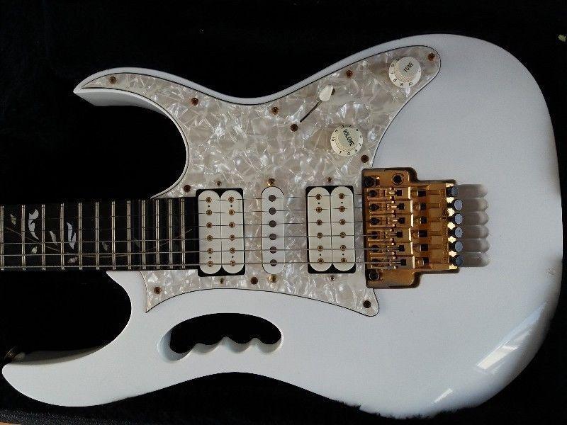 Ibanez Jem 7v White Steve Vai electric guitar