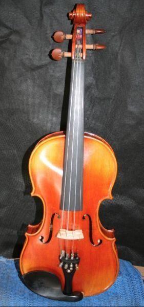 Violins for Sale (German - 300 / Chinese 700) w CARBON BOWS & CASES!!