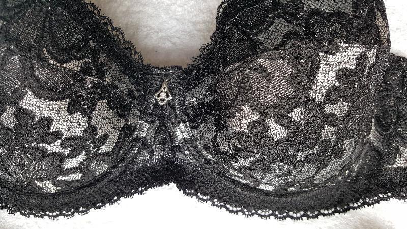 Plunge bra set NEW!