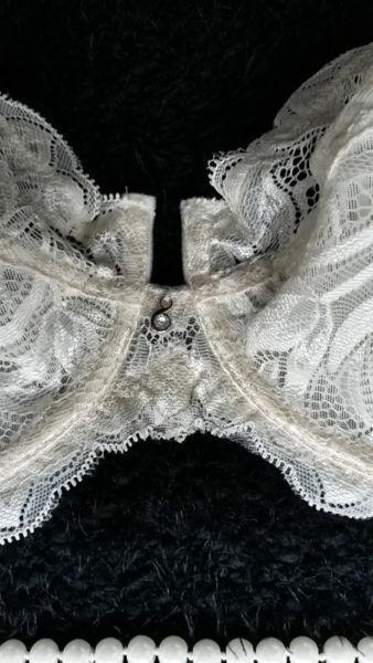 Vanilla Soft Bra set NEW!