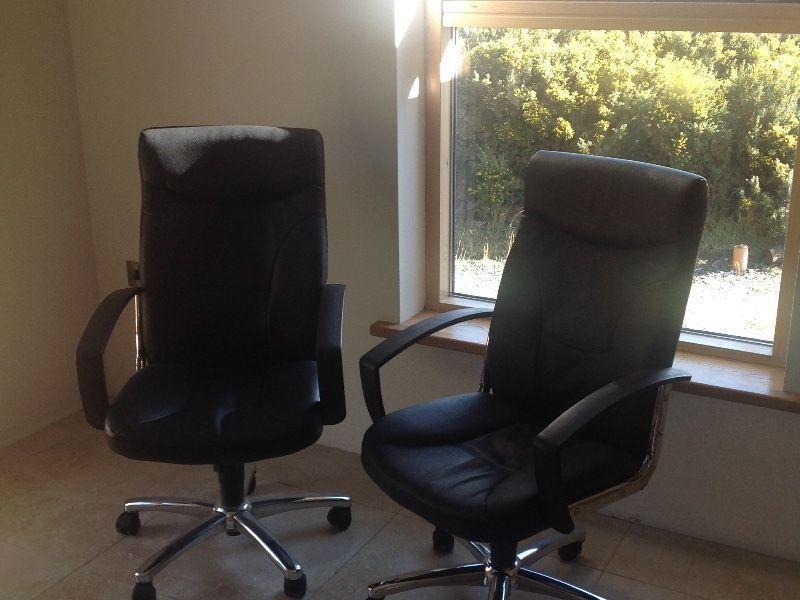 3 stylish black leather swivel chairs
