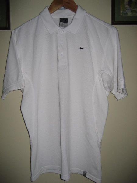 Nike Short Sleeved Tee Shirt