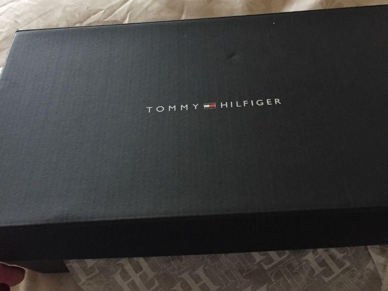 Tommy hilifer rubber boots size 4 boys