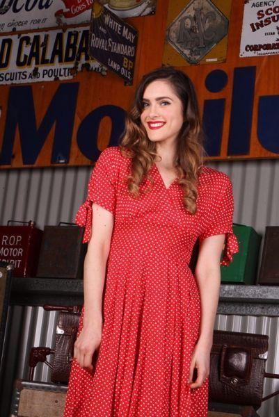 Stunning knee length red dress with white polka dots - SIZE 12