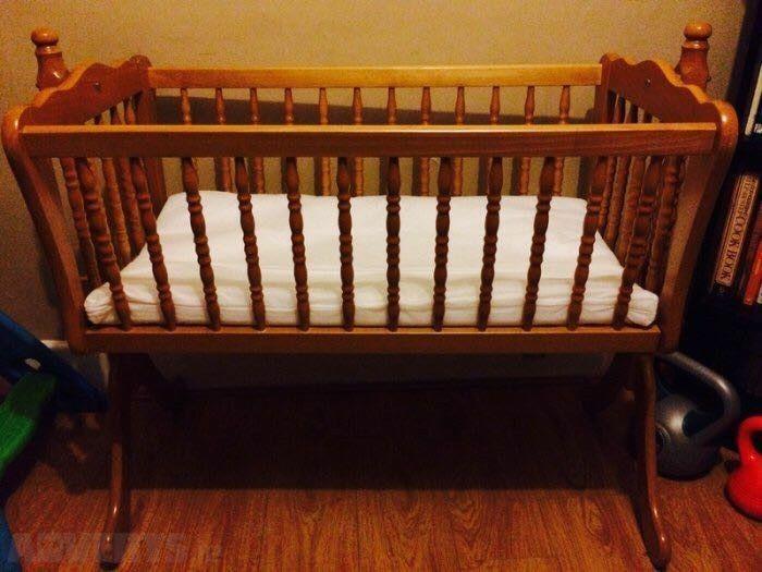 Baby Cot/ changing table