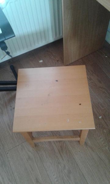 Am selling a coffee table FOR sale