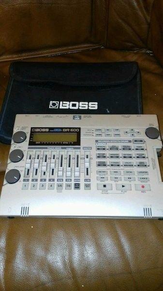 BOSS BR 600 recording portable studio